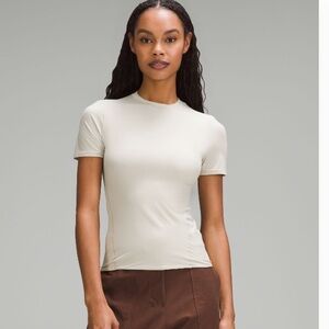lululemon wundermost nulu hip length crewneck